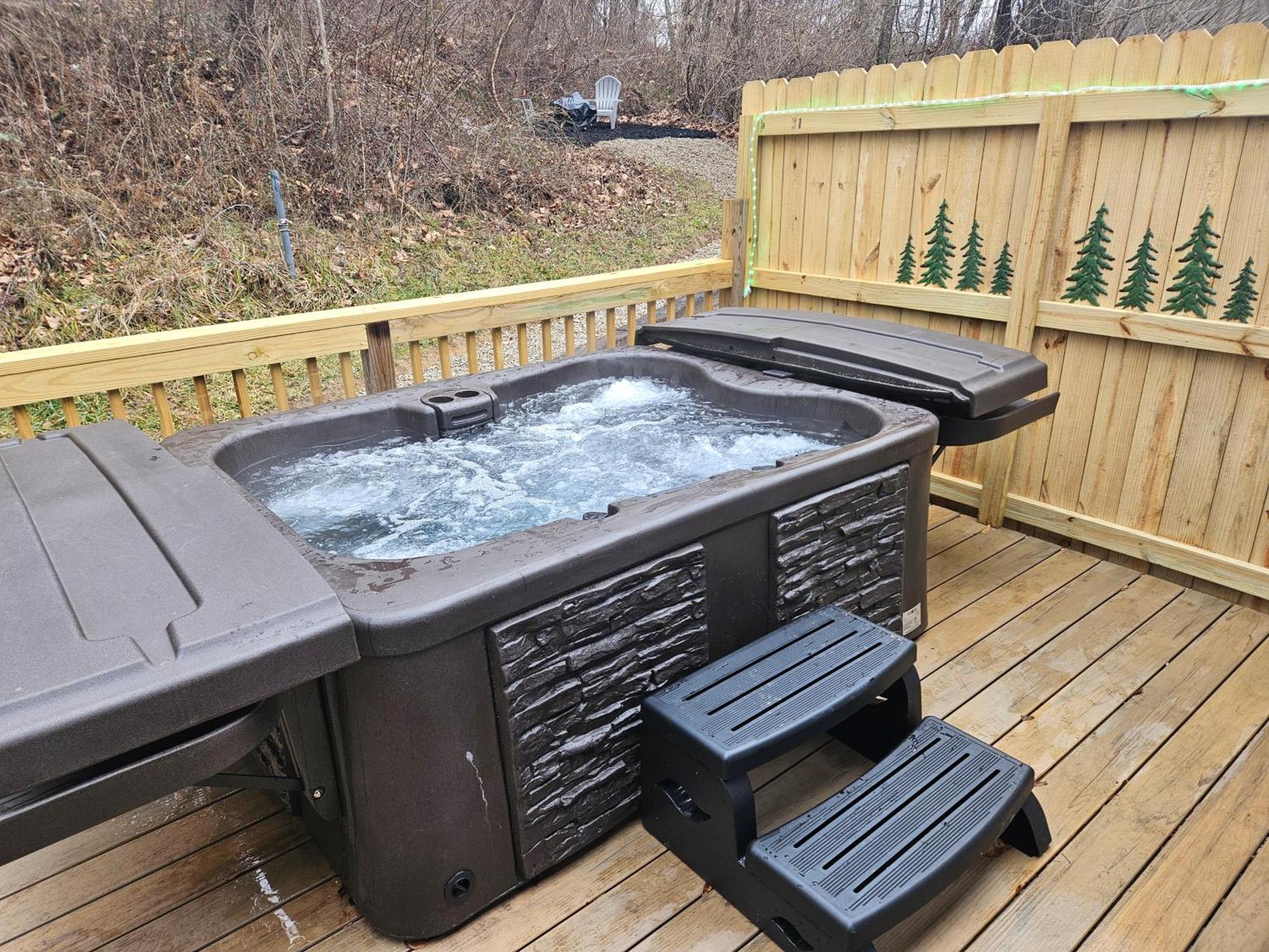 Grey Pines At Hocking Vacations Logan Exterior foto