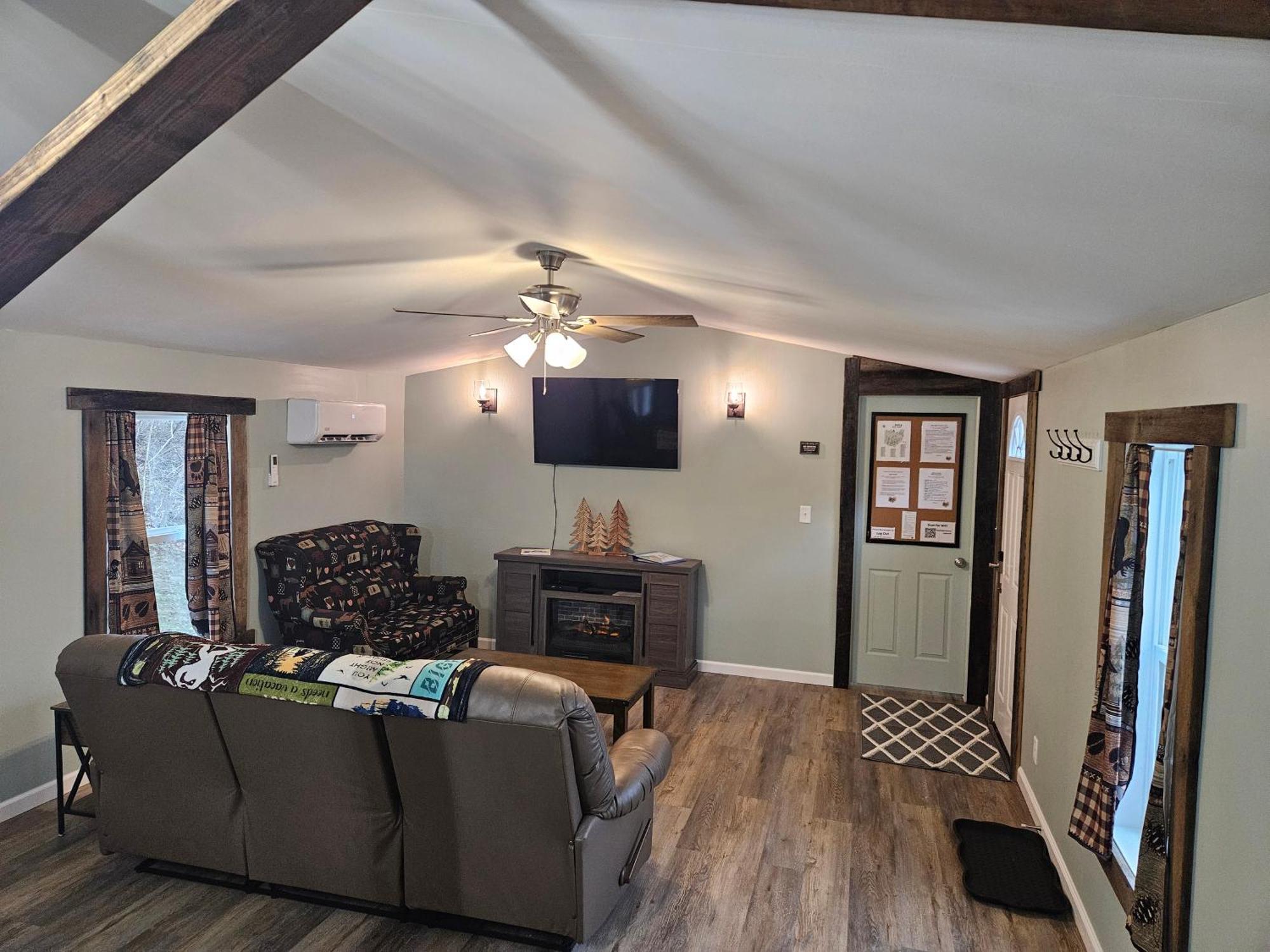 Grey Pines At Hocking Vacations Logan Exterior foto