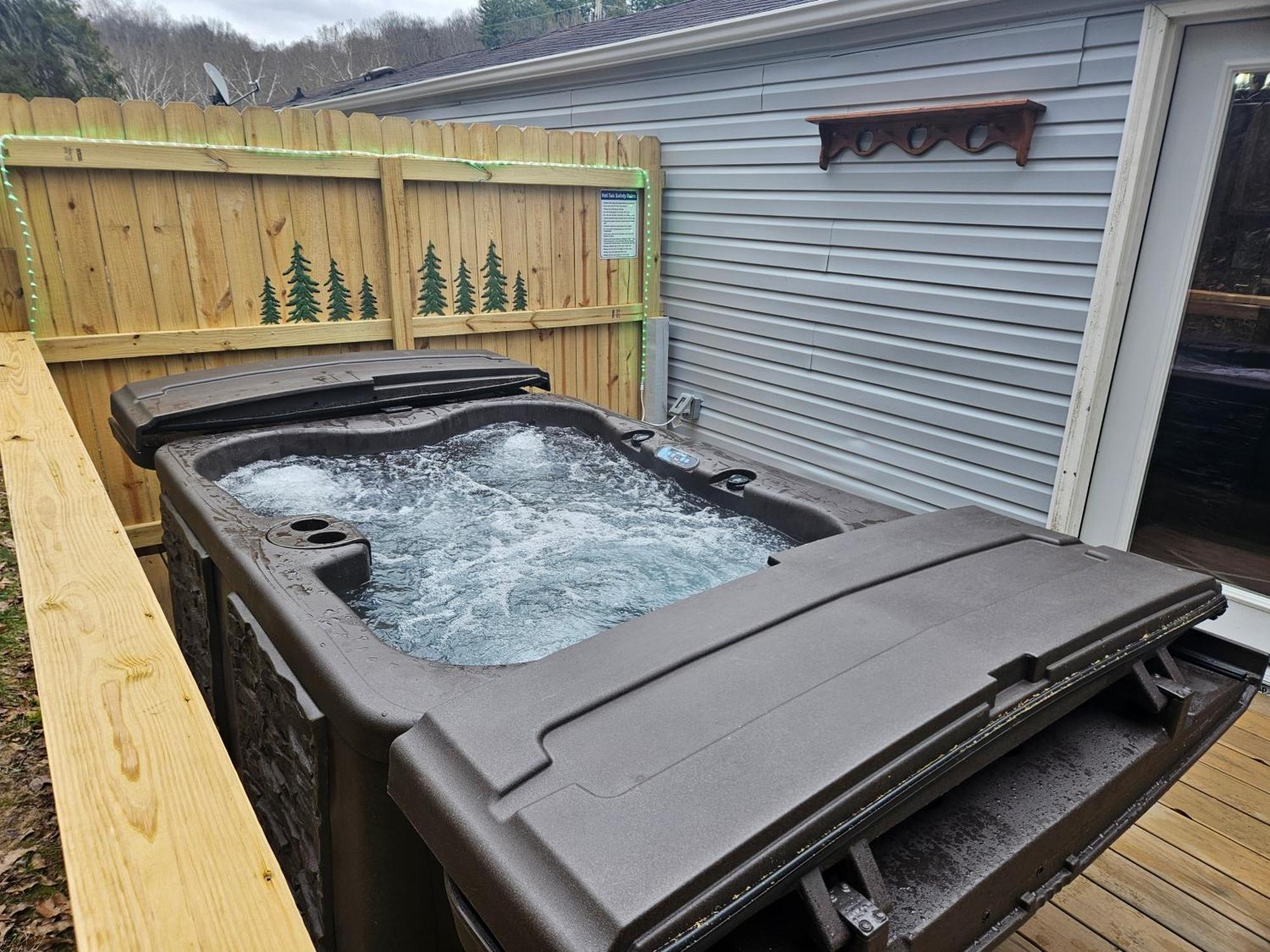Grey Pines At Hocking Vacations Logan Exterior foto